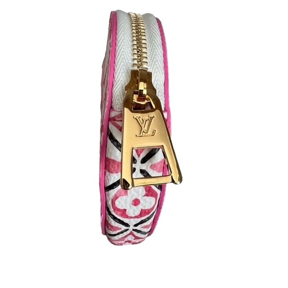 NEW Authentic Louis Vuitton Monogram Giant By The Pool 2.0 On The Go PM Pink Bag - Picture 6 of 13